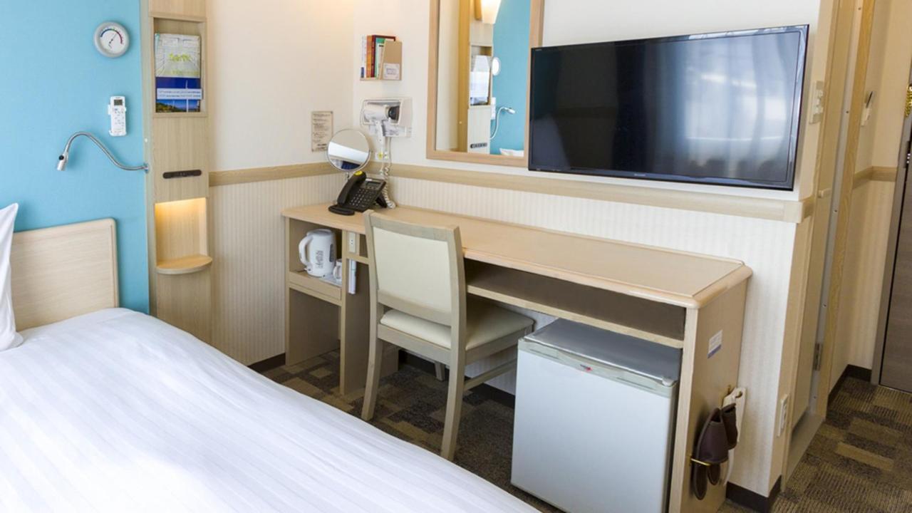Toyoko Inn Hiroshima-Eki Stadium Mae Dış mekan fotoğraf